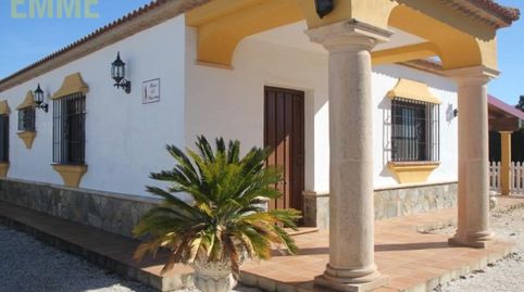 Finca con casa y naves