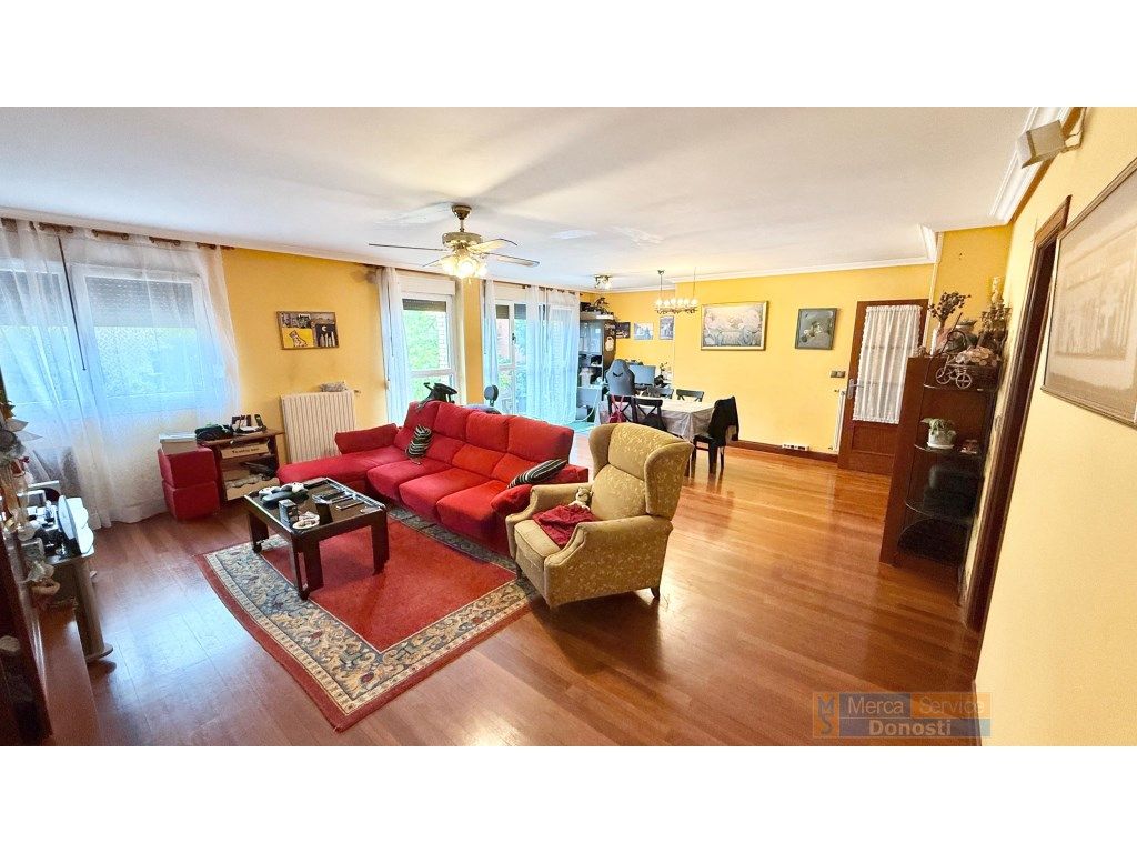 Living room of Flat for sale in Irun   with Balcony
