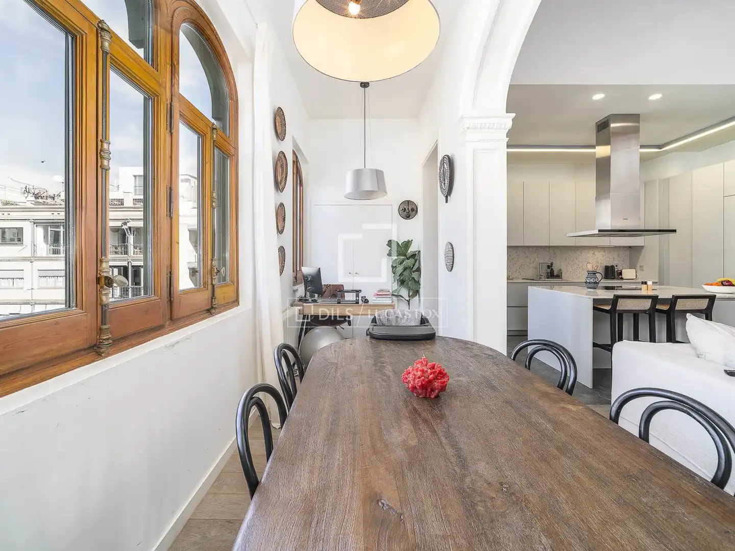 Comedor de Piso en venta en Barcelona con Aire acondicionado, Terraza y Balcón