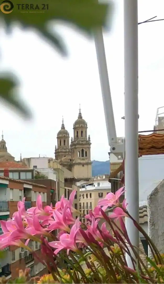 Vista exterior de Piso de alquiler en Jaén con Amueblado