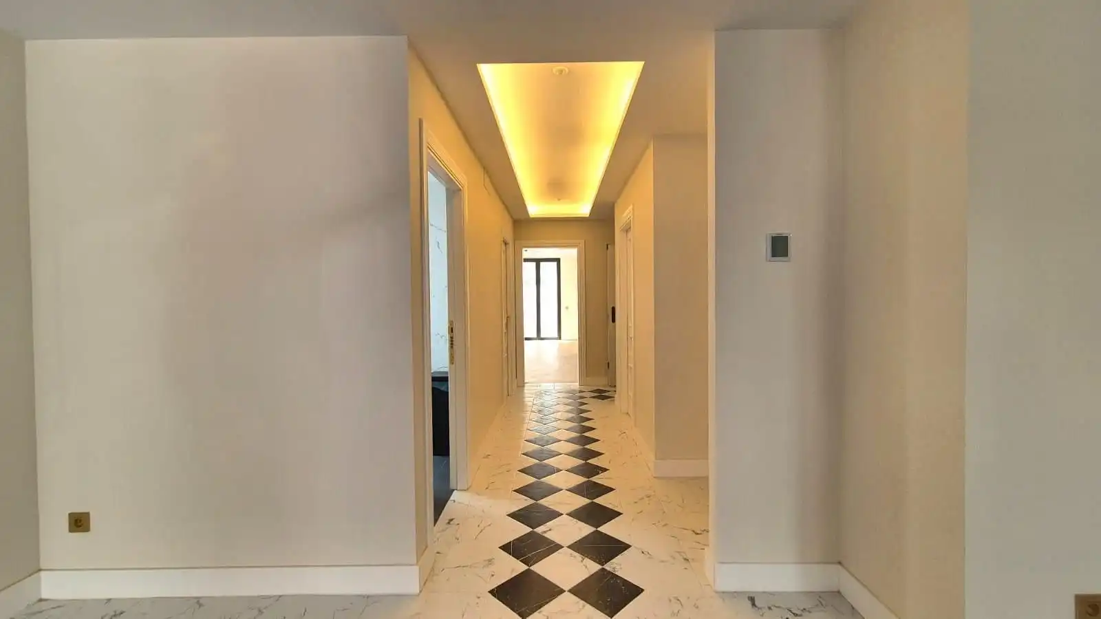 Inmuebles singulares con ascensor en venta en Estepona Pueblo, imagen 32