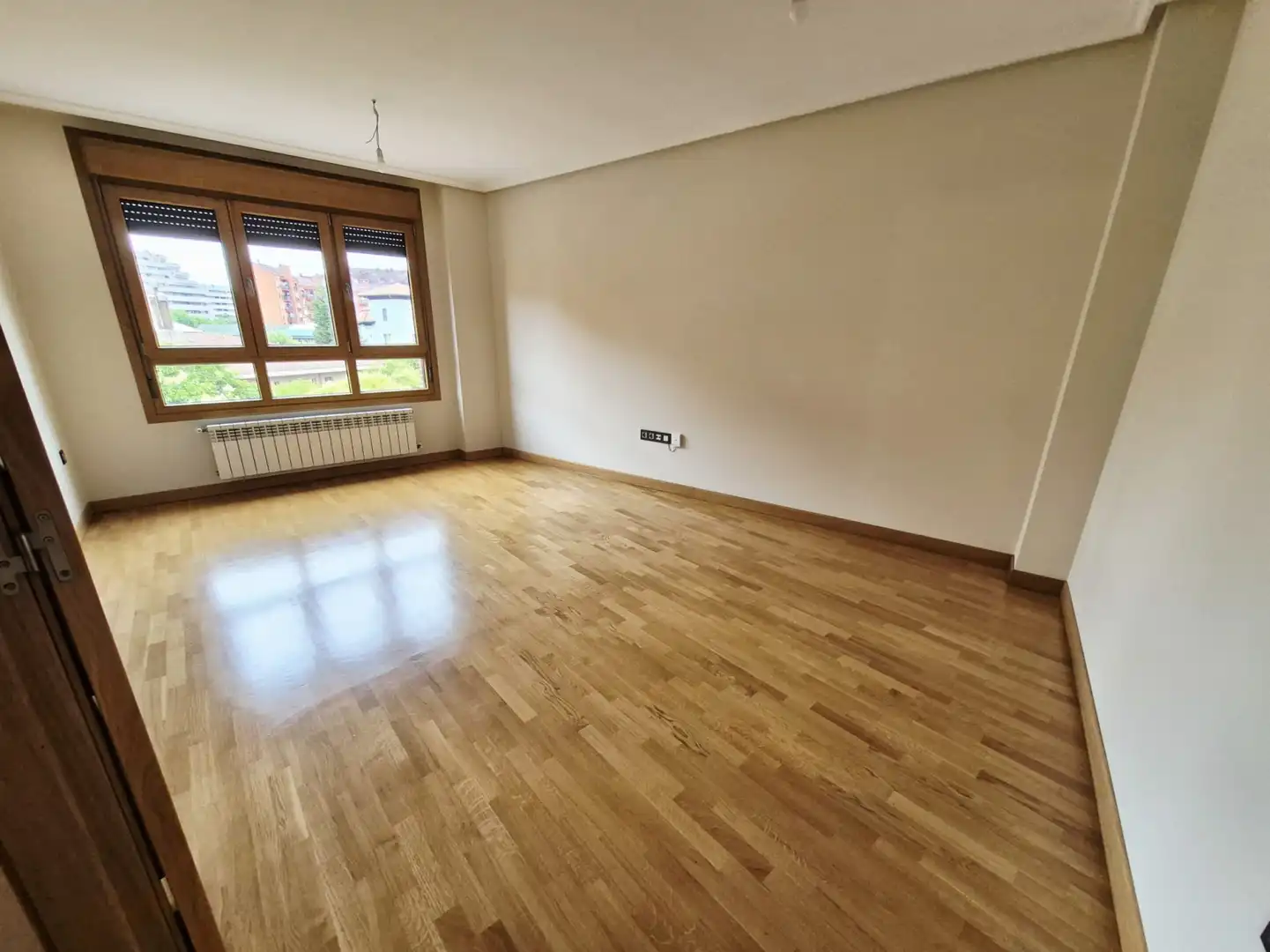 Sala d'estar de Pis en venda en Avilés amb Calefacció i Traster