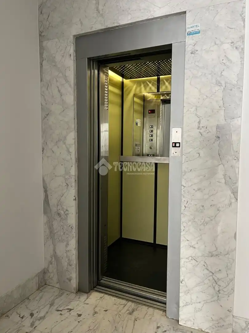 Piso en venta en Carmona, Sevilla