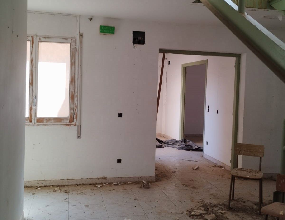 Country house for sale in  Lleida Capital  with Air Conditioner, Heating and Furnished