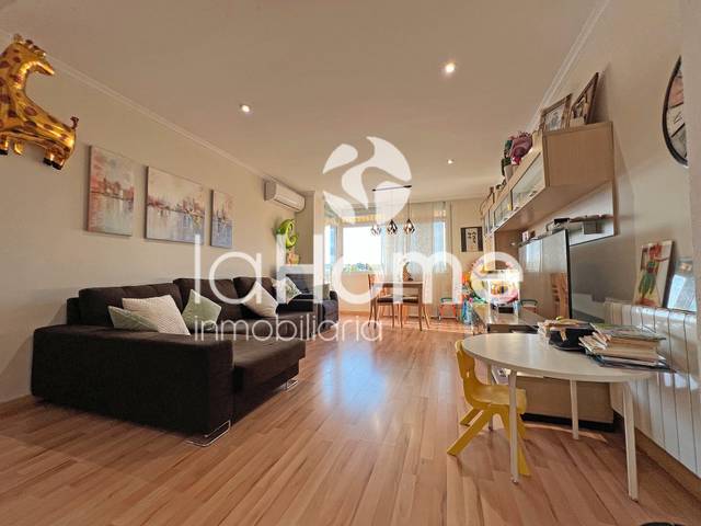 Piso en Venta en Ayuntamiento - El Salvador