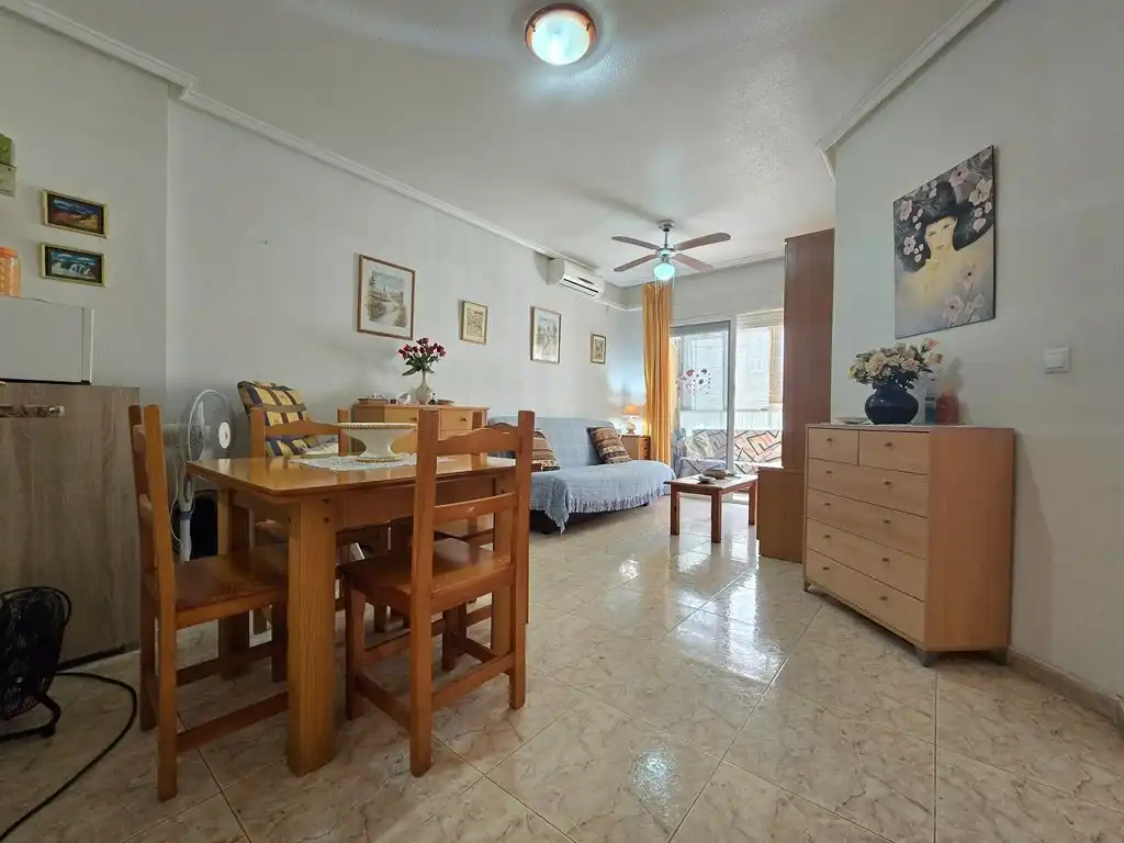 Living room of Flat for sale in Torrevieja  with Furnished