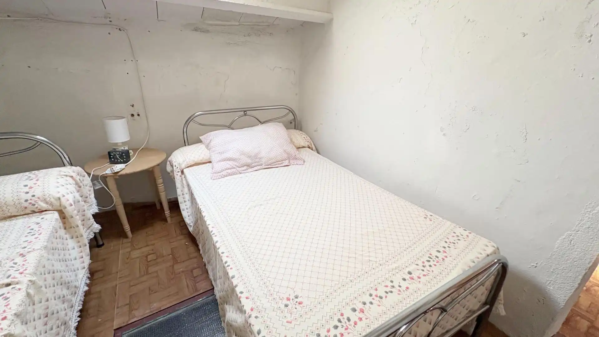Dormitori de Casa o xalet en venda en Pedrosillo de los Aires amb Calefacció i Moblat