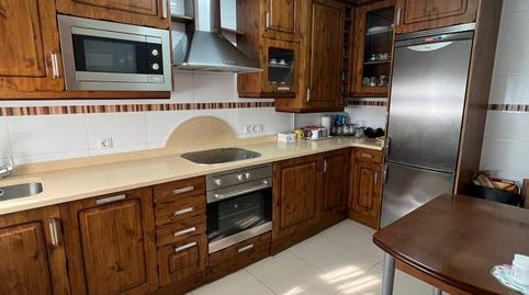 Foto 5 de Casa adosada en venda a Avenida de Joaquin Fernandez Vallejo, Tanos, Cantabria