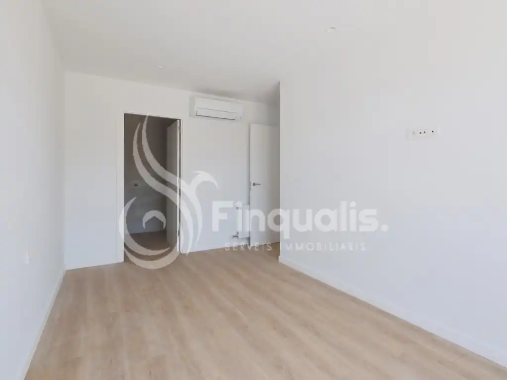 Habitación de Piso en venta en Santa Eulàlia de Ronçana