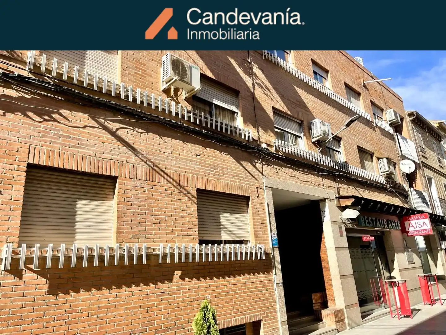 Exterior view of Flat for sale in Zuera, Zaragoza