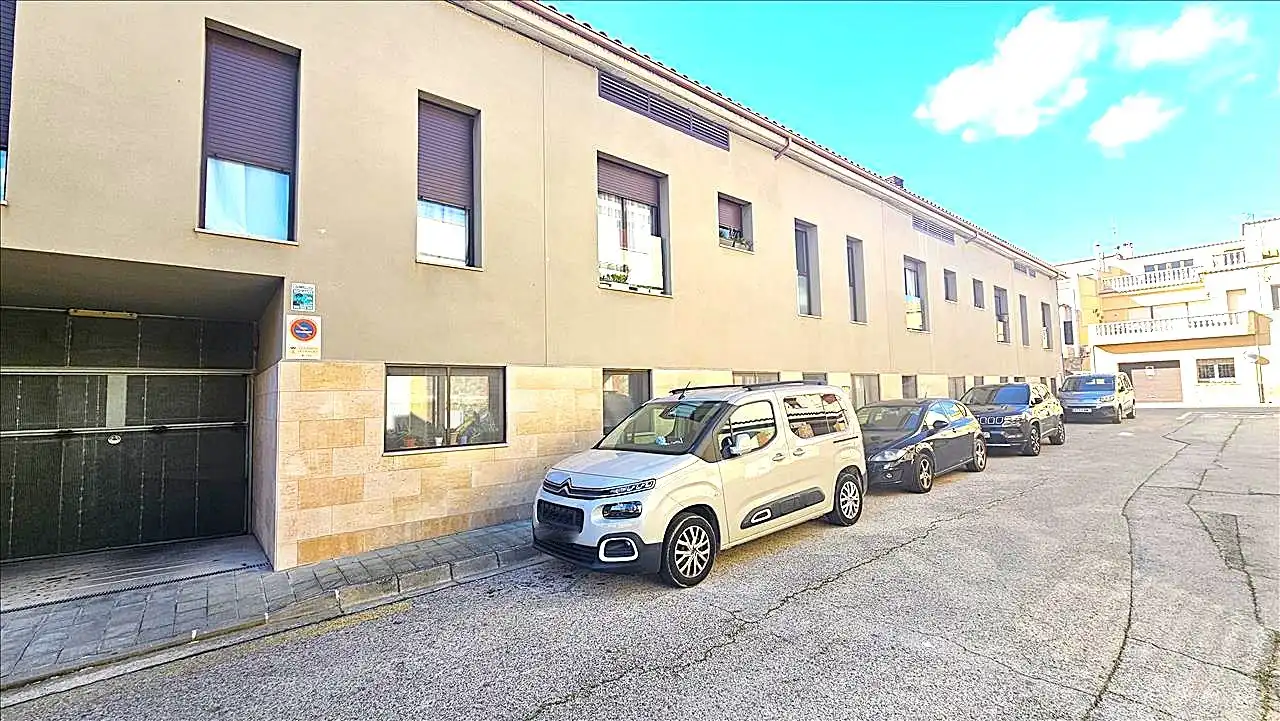 Parkplatz von Lagerraum zum Verkauf in Vilajuïga