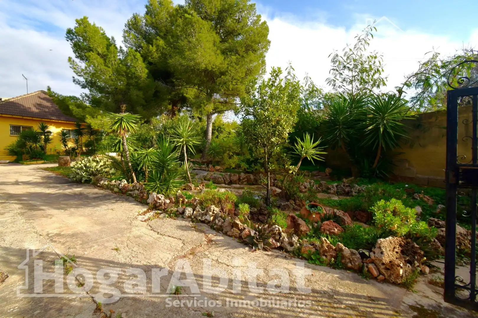 Jardí de Casa o xalet en venda en Llíria amb Jardí privat, Terrassa i Traster