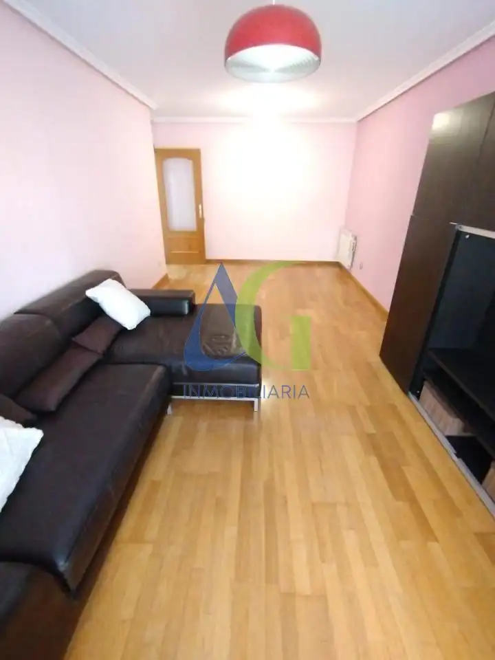 Living room of Flat for sale in Villaquilambre  with Heating, Parquet flooring and Storage room