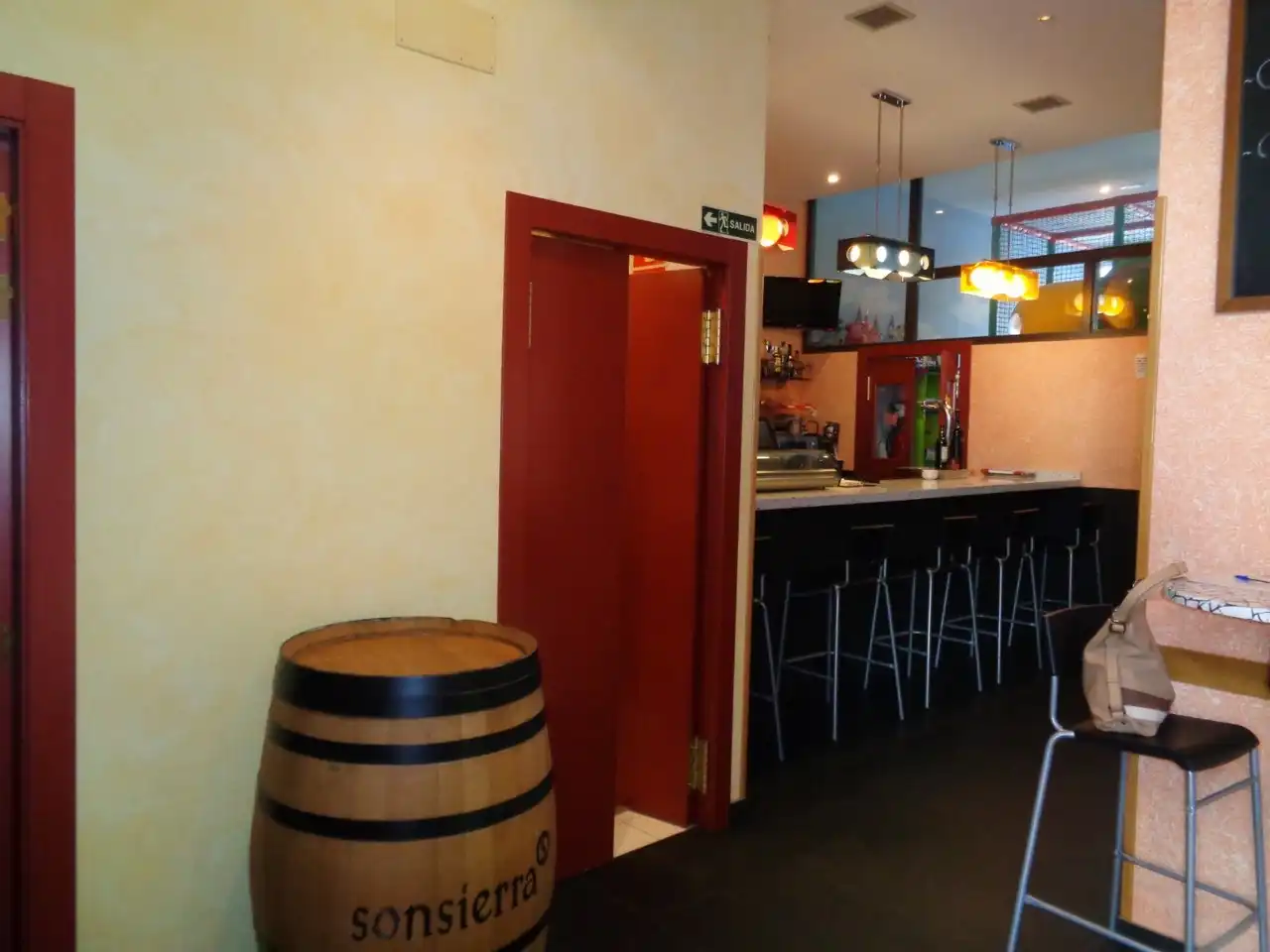 Local commercial à louer à Haro, imagen 17