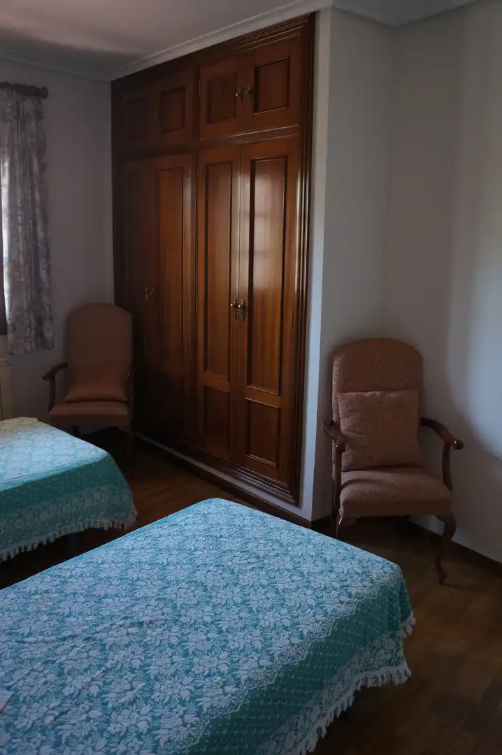 Habitación de Casa o chalet en venta en Fuenmayor con Calefacción y Terraza