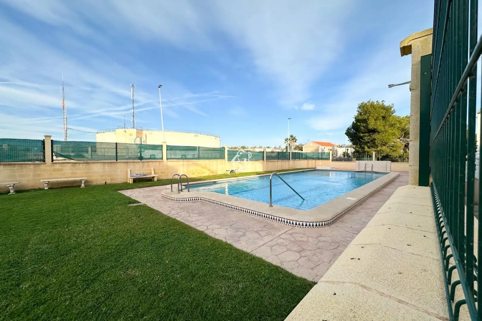 Piscina de Casa adosada de lloguer en Torrevieja amb Aire condicionat, Terrassa i Piscina