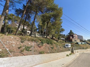 Terreny residencial en venda a Carrer del Montseny