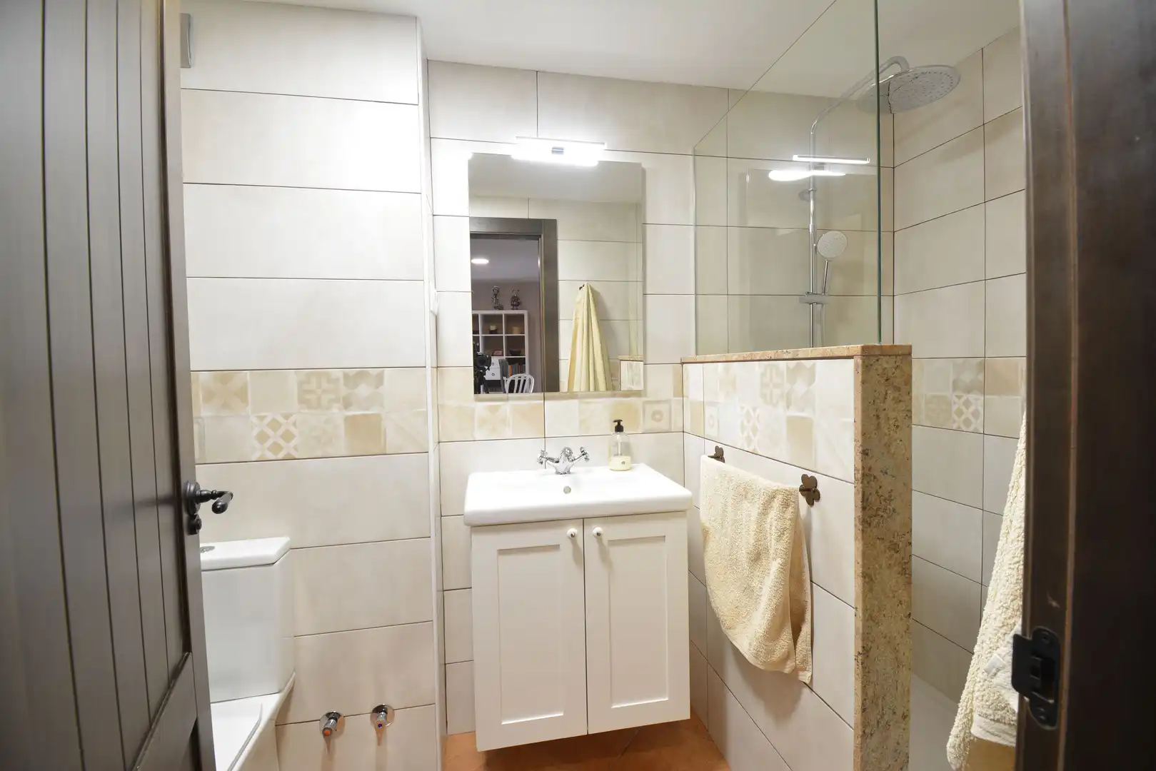 Badezimmer von Country house zum Verkauf in Robledillo de Mohernando mit Klimaanlage, Privatgarten und Terrasse
