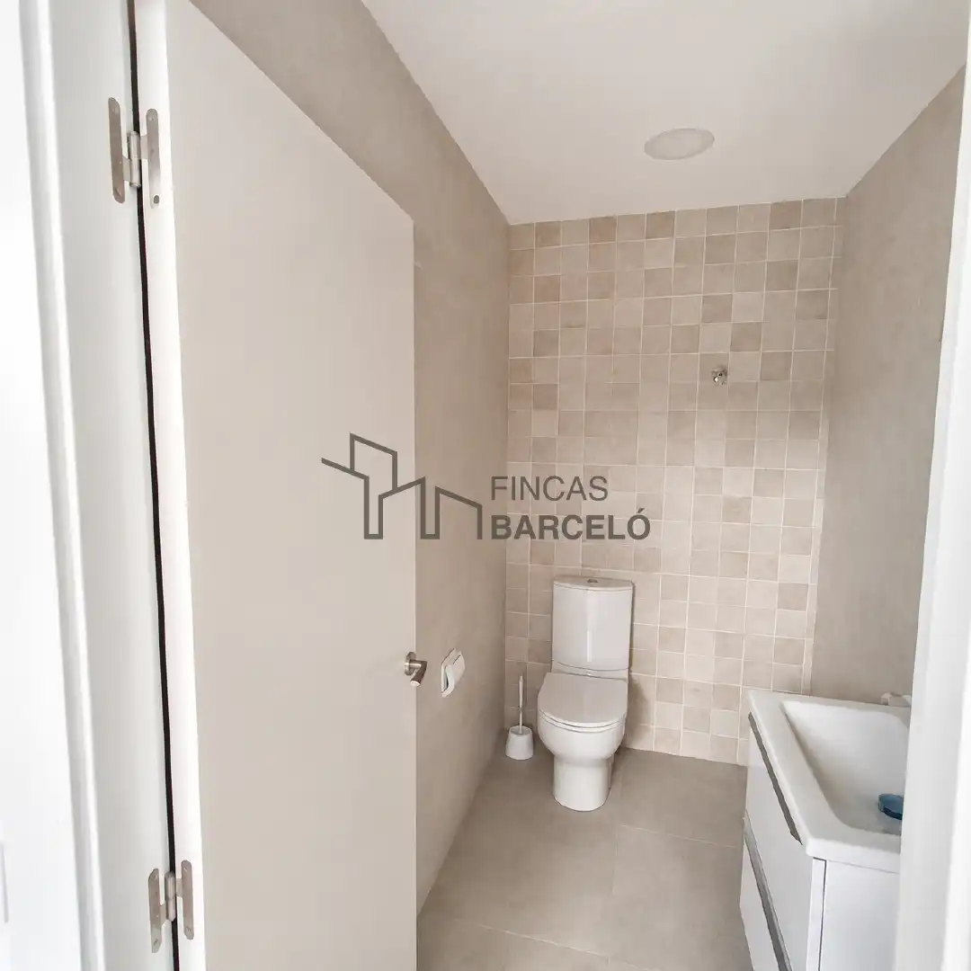 Badezimmer von Geschaftsraum zur Miete in Zaragoza