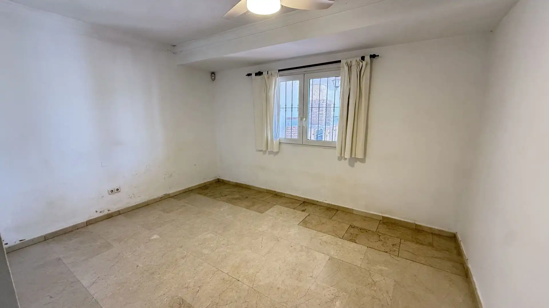 Country homes for sale in Alhaurín El Grande  with Air Conditioner and Swimming Pool