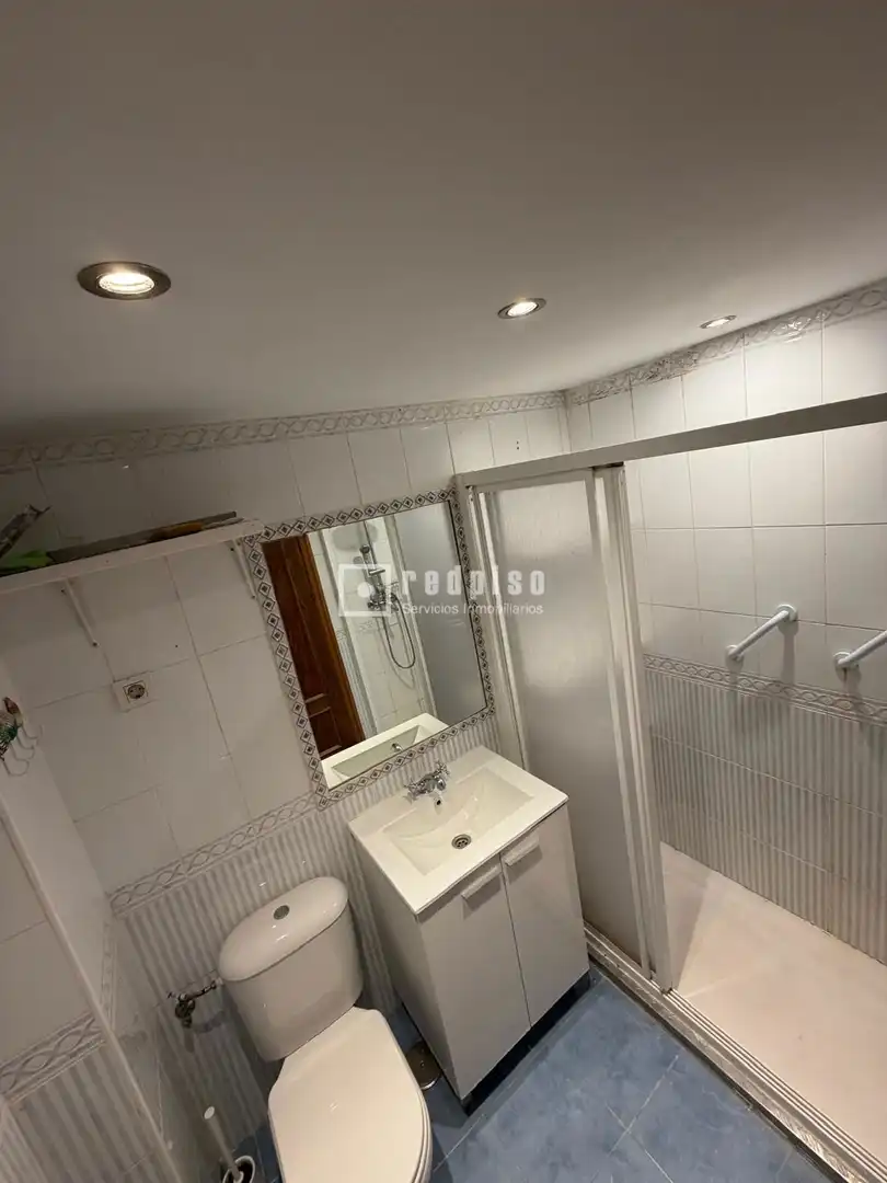 Baño de Piso en venta en Torrejón de Ardoz con Jardín privado, Terraza y Trastero