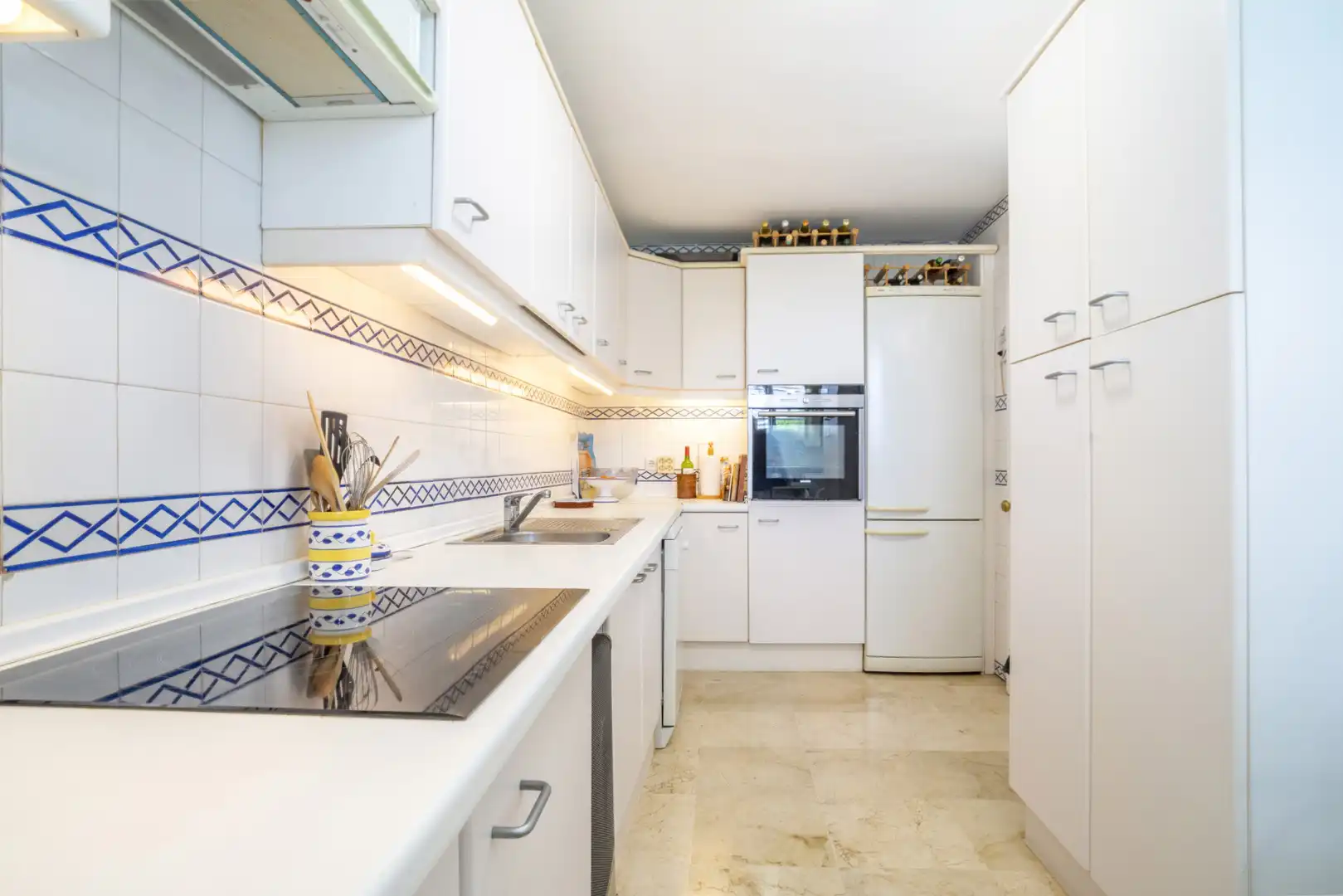 Apartament amb piscina en venda a San Pedro de Alcántara, imagen 8