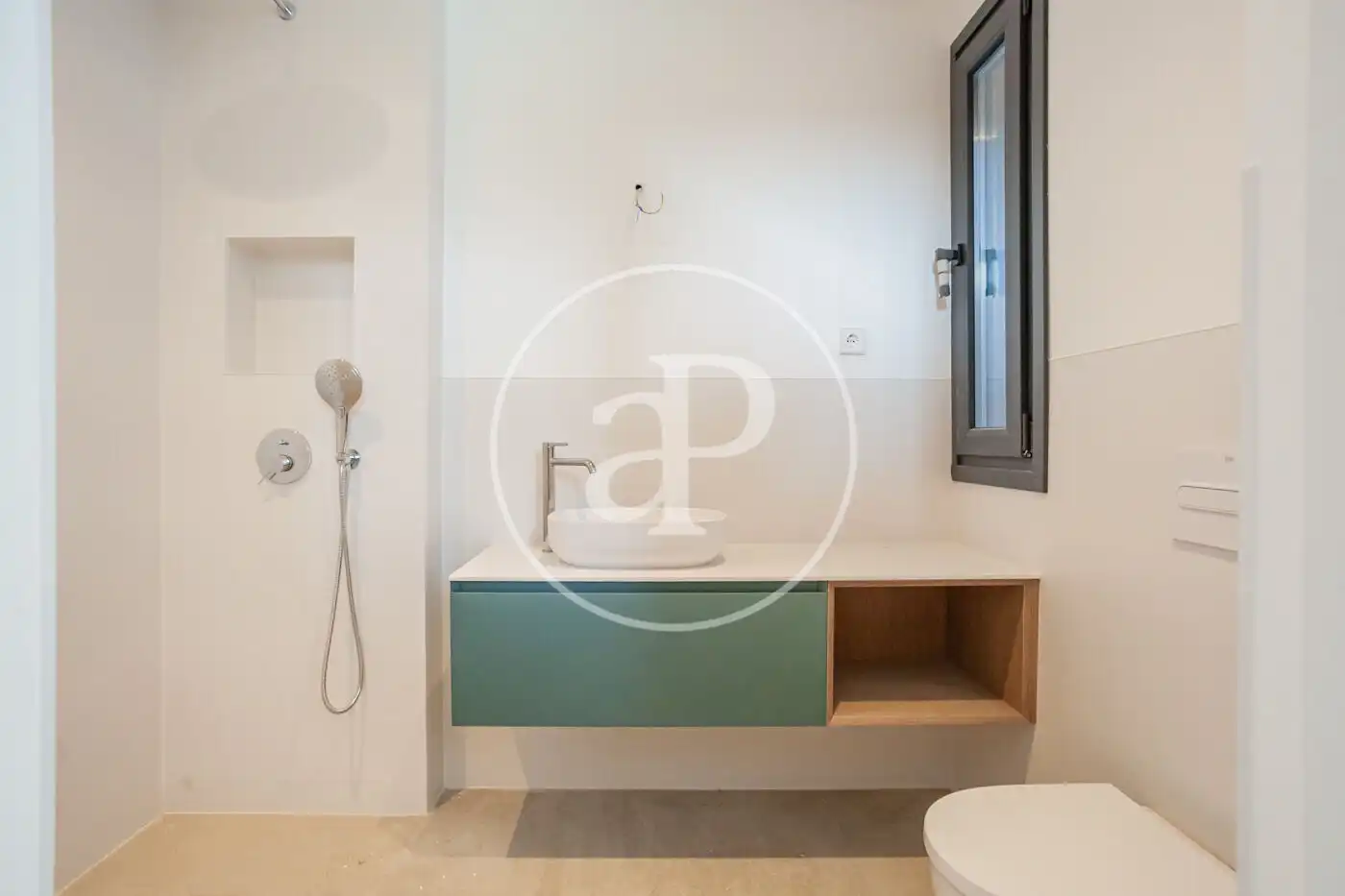 Baño de Casa o chalet en venta en Pozuelo de Alarcón con Aire acondicionado, Calefacción y Jardín privado