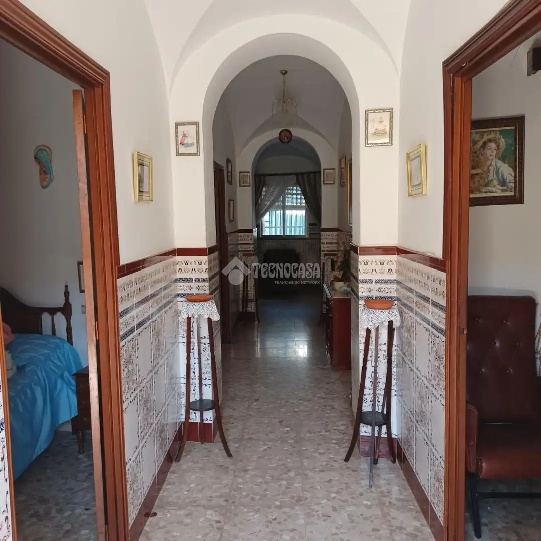 Casa adosada en venta en Aljucén