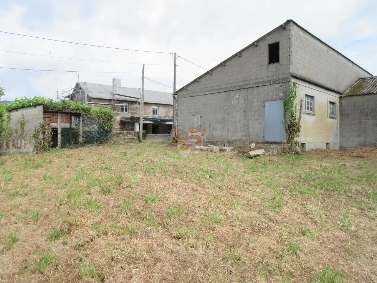 Finca rústica en venta en A Capela  con Jardín privado