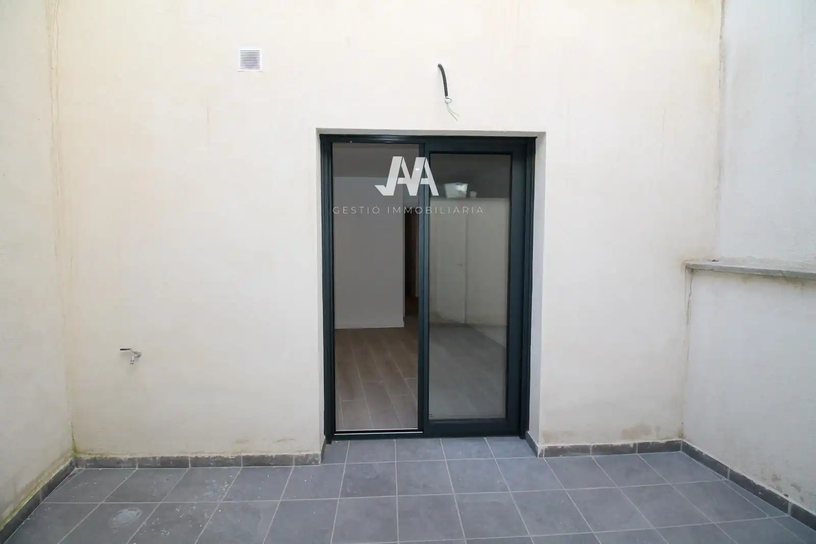 Dúplex en venta en Igualada con Calefacción, Terraza y Horno