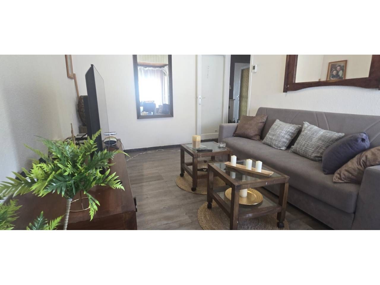 Sala d'estar de Pis en venda en Terrassa amb Terrassa i Balcó