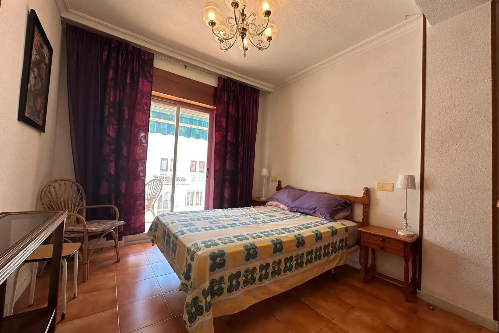 Schlafzimmer von Wohnungen zum Verkauf in Torrevieja mit Balkon