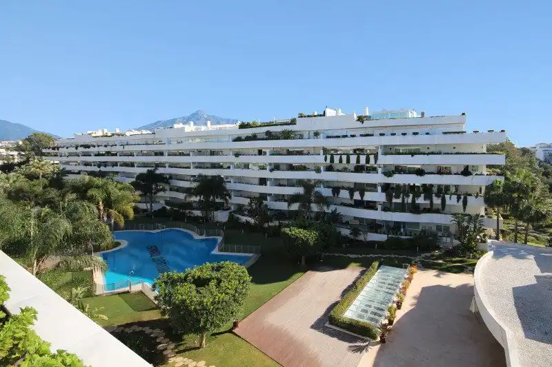 Àtic amb terrassa en venda a Nueva Andalucía, imagen 8