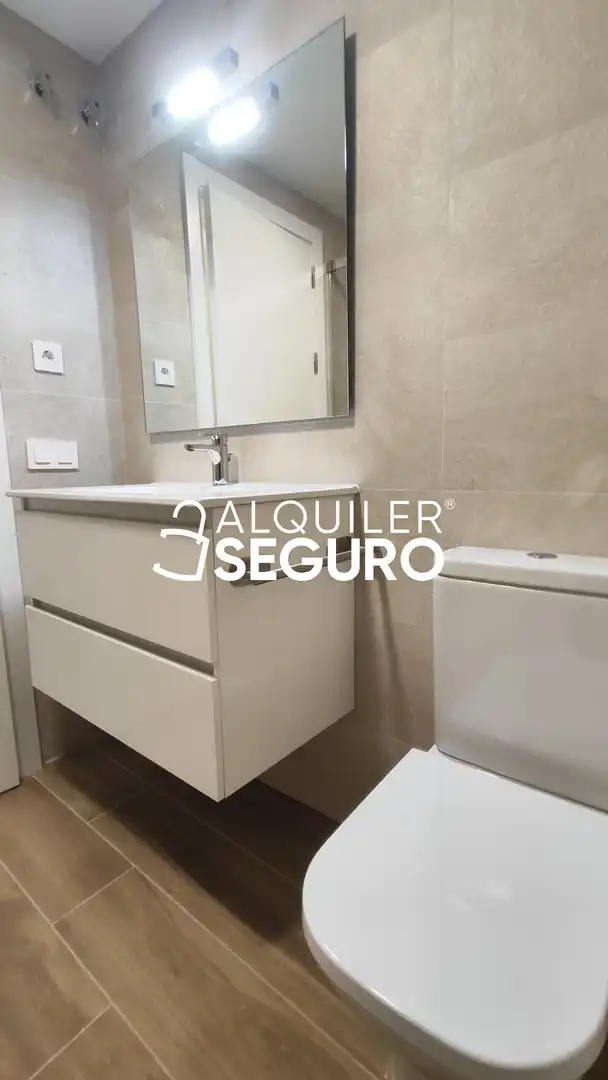 Bathroom of Flat for rent in Simat de la Valldigna  with Air Conditioner, Heating and Terrace