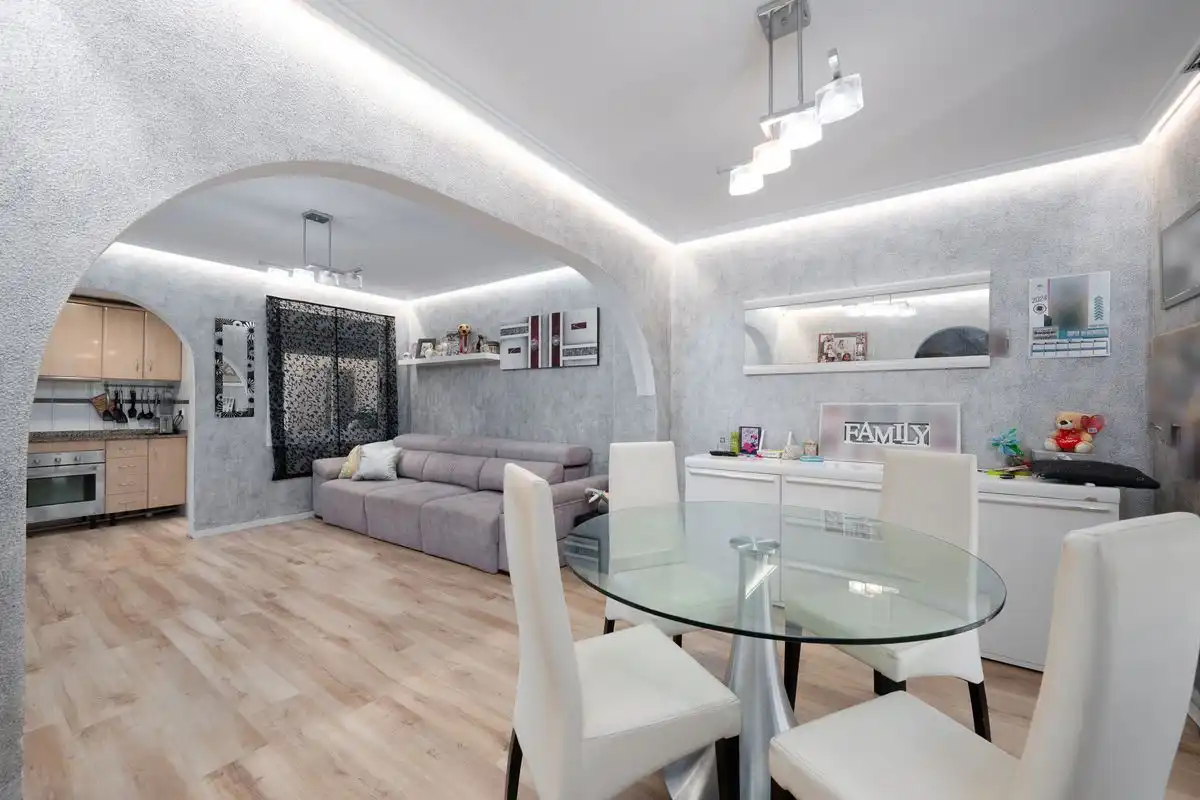 Bajo con terraza en venta en Carrer de Creta