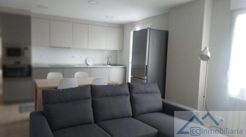 Foto 2 de Piso de alquiler en Jeronimo Sainz de la Maza, Cuatro Caminos, Santander