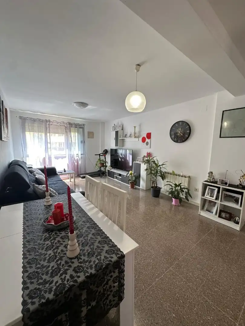 Sala de estar de Piso en venta en Sallent con Calefacción y Trastero