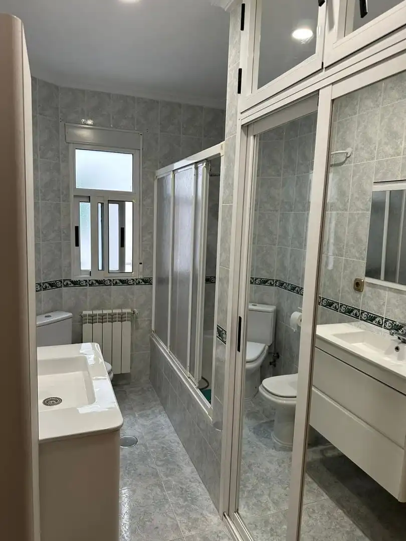 Baño de Piso en venta en Albacete con Aire acondicionado, Calefacción y Parquet