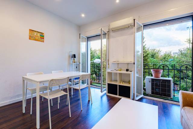 Piso en Venta en Adelfas