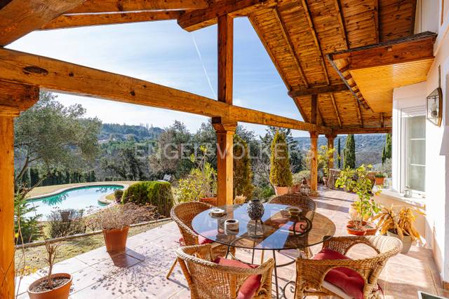 Casa-chalet en Venta en Cerro Alarcón