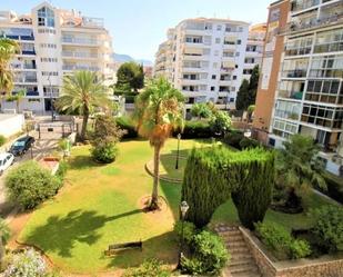 Vista exterior de Apartament de lloguer en Fuengirola amb Piscina