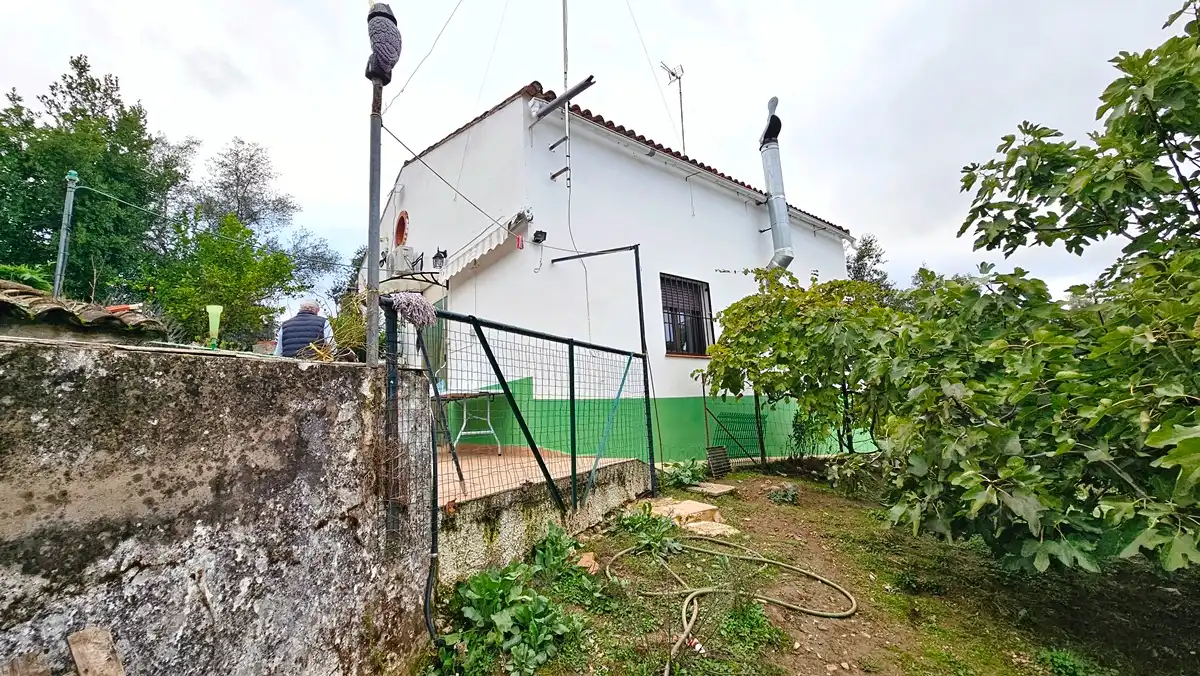 Exterior view of Houses for sale in Cortegana  with Private garden, Terrace and Storage room