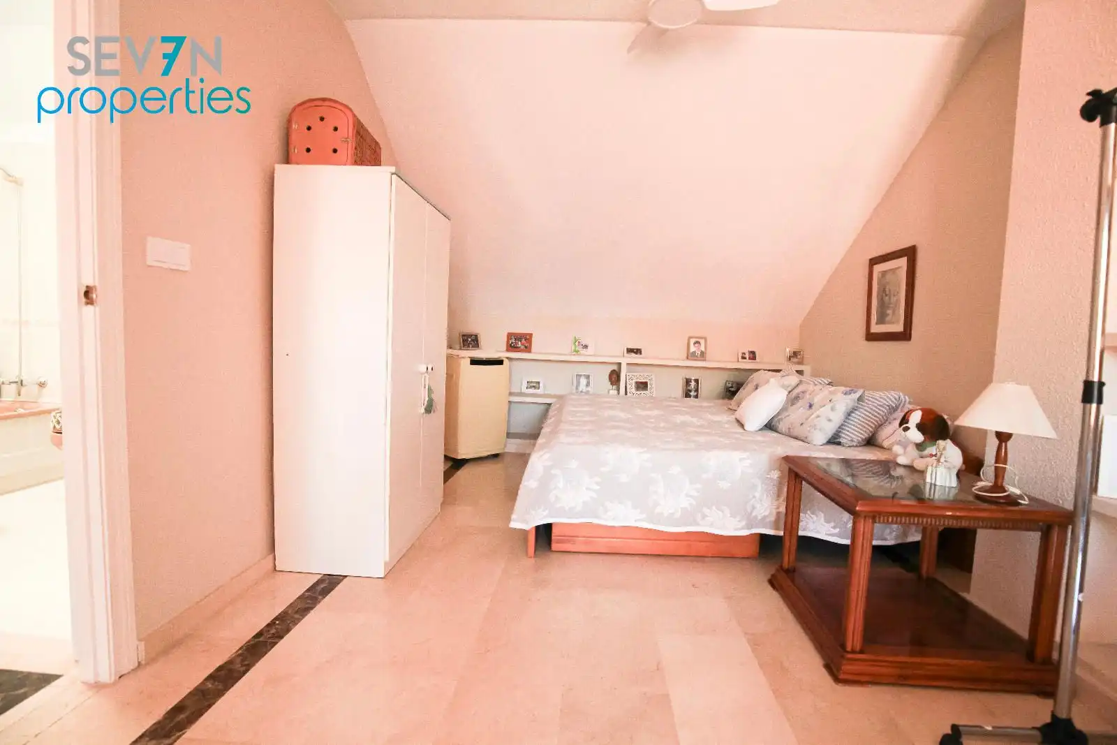 Habitación de Casa adosada en venta en Alicante / Alacant con Aire acondicionado, Calefacción y Piscina