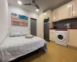 Bedroom of Study to share in Las Palmas de Gran Canaria  with Air Conditioner and Terrace