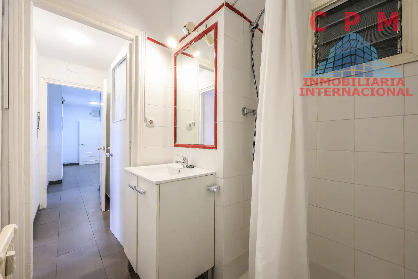 Baño de Piso de alquiler en Madrid con Aire acondicionado, Calefacción y Parquet