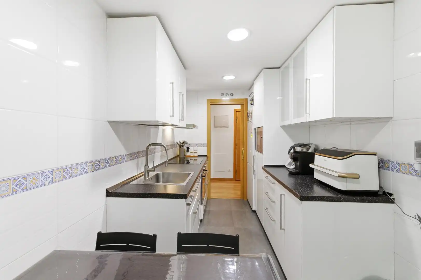 Cocina de Planta baja en venta en Madrid con Calefacción, Jardín privado y Piscina comunitaria