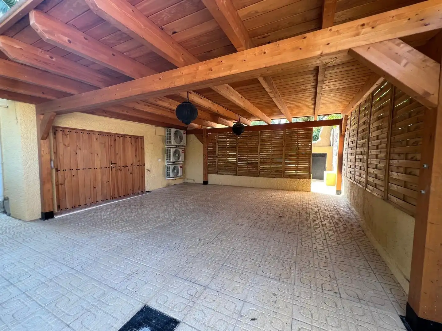 Casa o xalet de lloguer en L'Alfàs del Pi amb Aire condicionat, Jardí privat i Terrassa