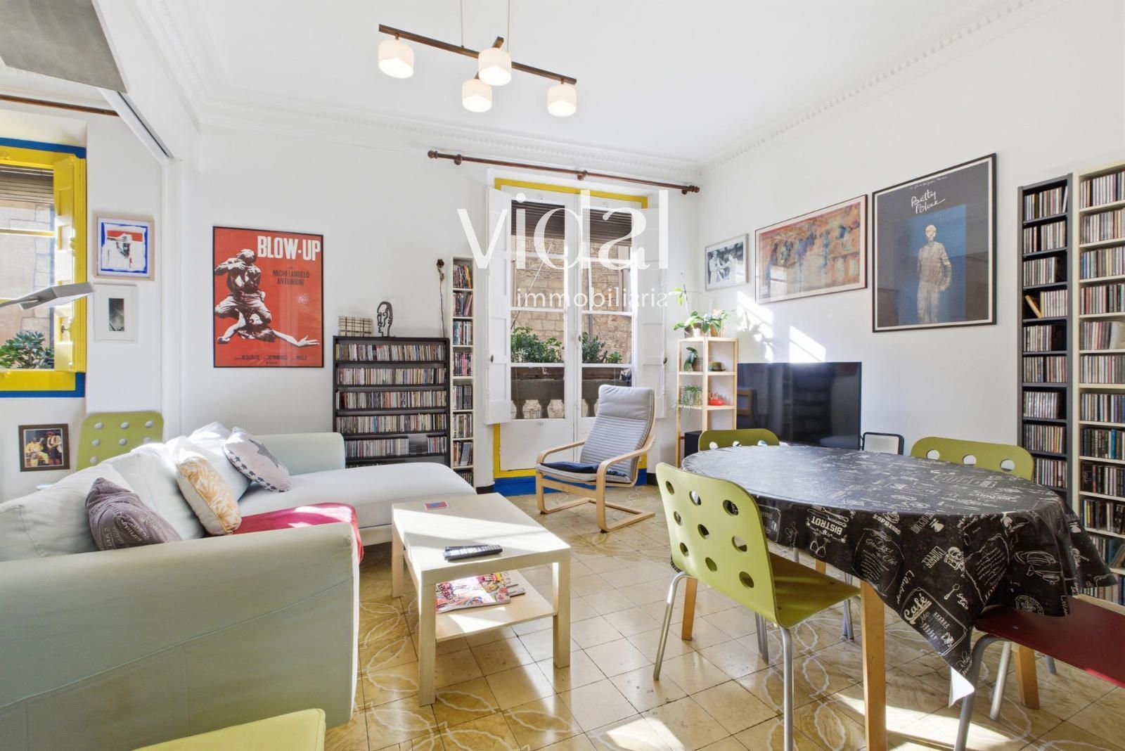 Living room of Flat for sale in Girona Capital  with Heating and Storage room