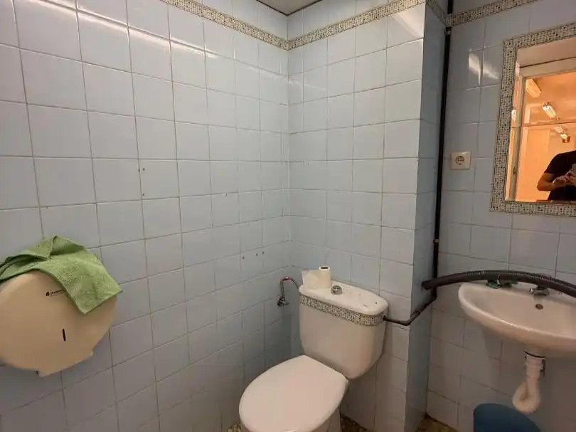 Baño de Local de alquiler en Córdoba