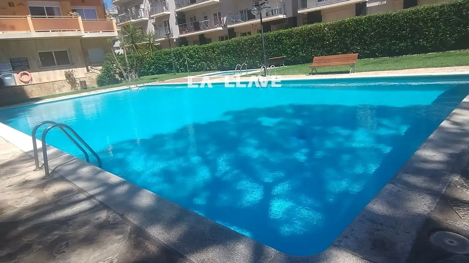 Piscina de Piso en venta en Blanes con Calefacción, Terraza y Piscina